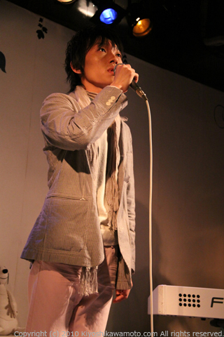 2010年3月24日(水)ストロボカフェ六本木『HAPPY LUSH』ライブより