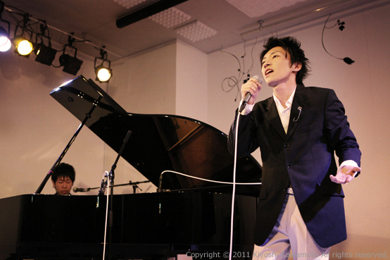 2011年5月24日(火)北参道ストロボカフェ　ライブより